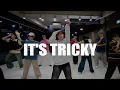 Download Lagu Run DMC - It's Tricky / Very Choreography