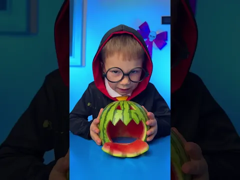 Watermelon for Halloween! ๐๐ A Fresh Spooky Idea ๐