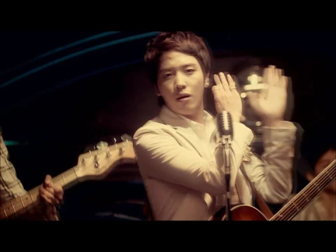 CNBLUE - LOVE M/V 公式動画のサムネイル画像