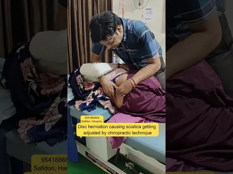 Disc herniation causing sciatica getting adjusted by chiropractic technique #shorts