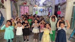 يد تعطي و يد تبني روضة المواهب 