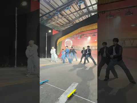 "Hollow" MV Making 5