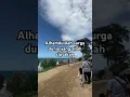Aku suka alam terutama pemandangan pantai seperti ini ..tak bosan bosan aku memandangnya