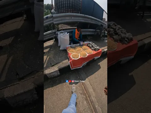 🙏🥰👥🖤 जिंदगी में खुशी की कोई कीमत नहीं #happiness#respect#poor#vralvideo#shorts#love#humanity