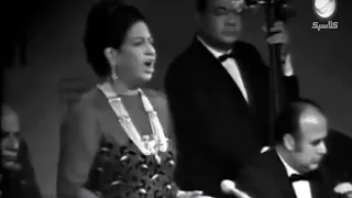 وهمسلى قال الحق عليه نسيت ساعتها بعدنا ليه 