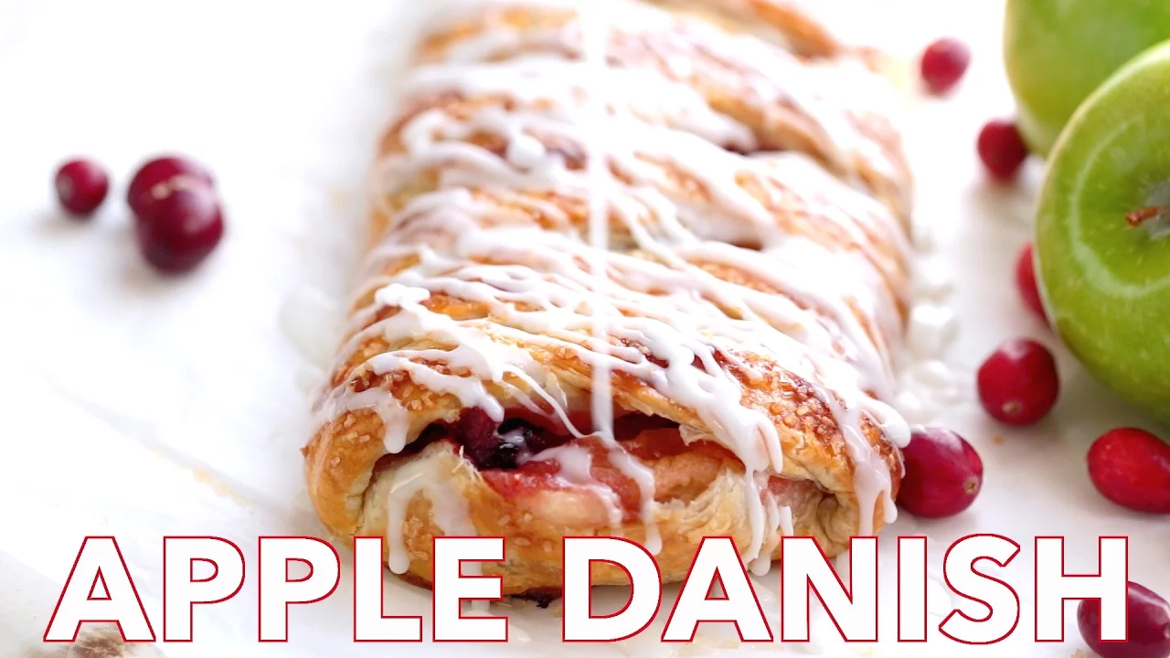 BAKED APPLE PIE POCKETS INGREDIENTS 3 Apples 1 Teaspoon Stevia Sweetener (or 2-3 Tbsp Regular Sugar). 