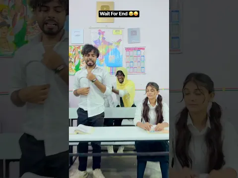 Love Chal Rha Yaha To 😂😂 #SinuRox #teacherstudentcomedy #comedy #funny #comedyvideo #viral #shorts