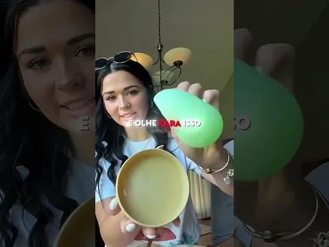 Essa garota ficou desesperada depois de encontrar um bolinho misterioso😱