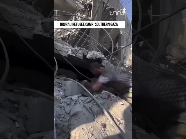 ⁣A father in Gaza calls for his children after losing them under the rubble of their home.