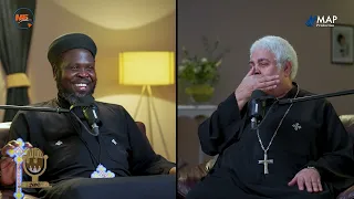 شاهد كيف يقلد المعلم جاد لويس صوت العود وأبونا چوزيف چون يرنم أمدح في البتول 