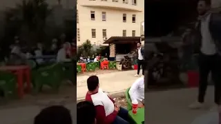 عاجل فضيحة داخل جامعة المنصورة وعلنى قدام كل الناس بوس واحضان الفديو كامل 