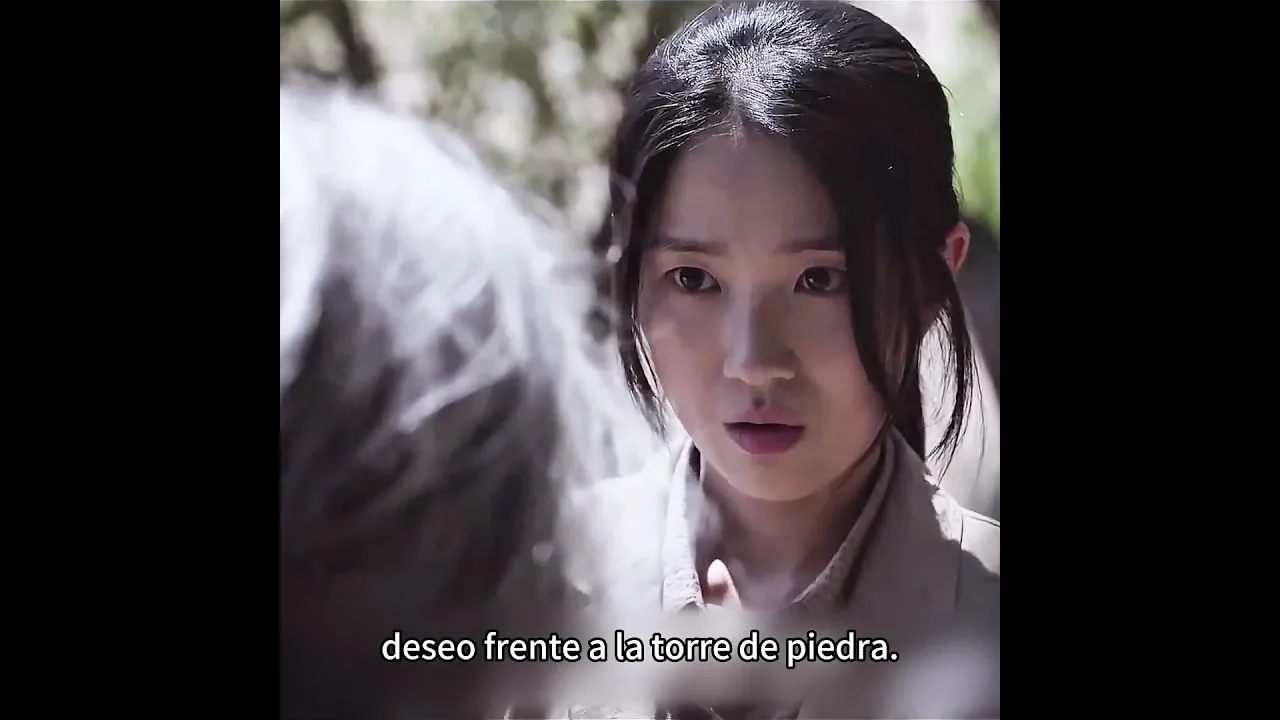 😱 She filmed a reservoir… but something was already watching them#película #movie #film poster
