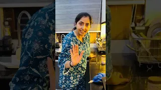 हिम्मत है तो हसी रोक के दिखाओ माँ बेटी की जबरदस्त जोड़ी  family कॉमेडी 🤣😭#familycomedy 