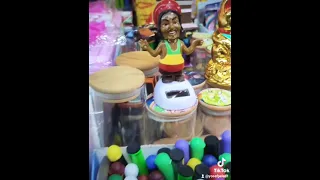 חחח אני מת שוק הכרמל חזרנו 