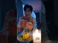 집 거울이 고대와 통한다! 할아버지는 고대로 넘어가 장군이 되어 영토를 정복하고, 손자는 현대에서 곡식, 무기, 방한복, 약을 계속 보낸다. 할손 콤비는 무적이다!