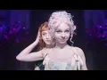 Agnes y Enid bailan The Dead Dance | Miércoles | Netflix España