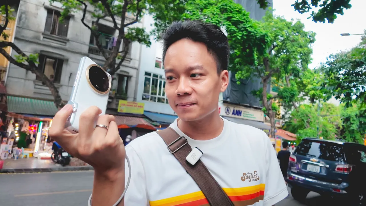 Outline Video Review Xiaomi 14 Ultra: điện thoại và máy ảnh trong một.