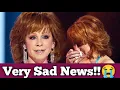 Very Sad News Fans Reba McEntire Channels Marilyn Monroe with Her Mega-Short Curly Moussed Hair