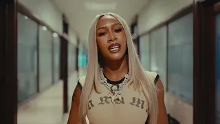 Lakeyah - MISS ROBIN$ON