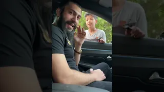  مصر الطفل الموهوب  محمد أسامة    كريس المصري بالورقة والقلم    دندنها