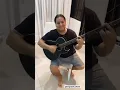 Berg rabelo, toca violão e canta música AMOR FATAL .