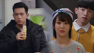 بعد انفصالهما تفاجئ بظهور حبيبها في منزلها مشهد من هيا هيا يا الحبار 