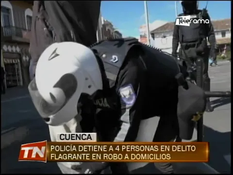 Policía detiene a 4 personas en delito flagrante en robo a domicilio