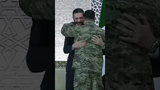 هذا هذا قائدنا 