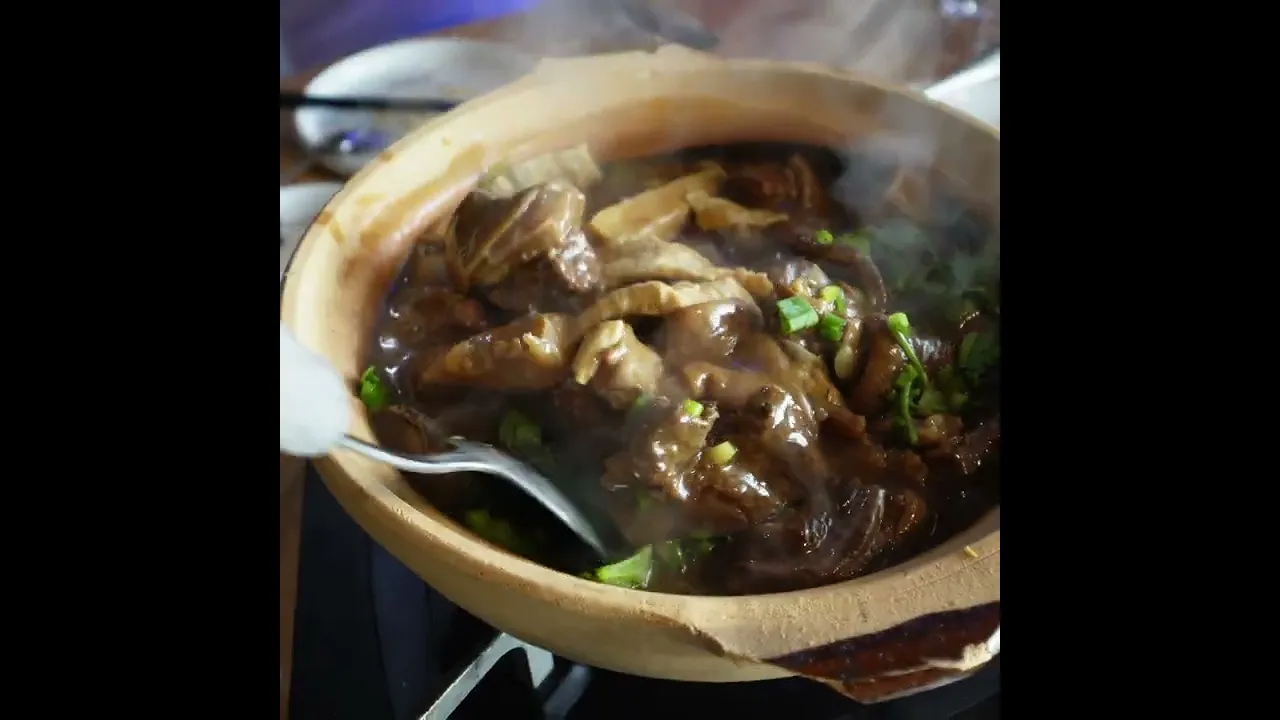 Cantonese lamb stew from Ji Xian! (Kallang Wave Mall) #food #singaporefoodie #singaporeancuisine