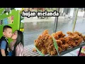 Download Lagu AKHIR SEPTEMBER HUJAN GRIMIS MELANDA MENYELIMUTI KANG BETON JUALAN 