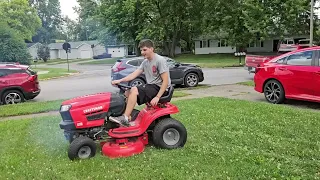 Craftsman T110 Riding Mower Starting Running