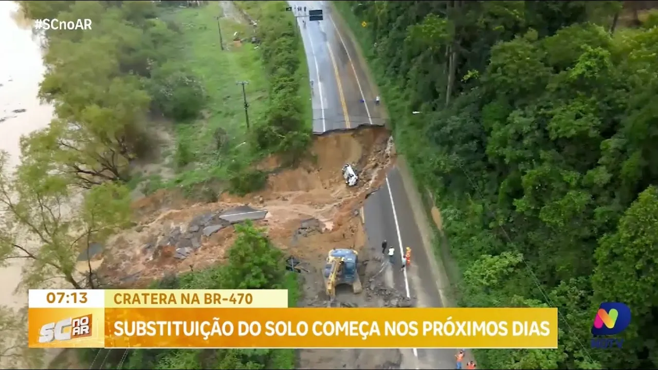 Trabalho de substituição do solo na cratera da BR-470 em Rio do Sul começará em breve