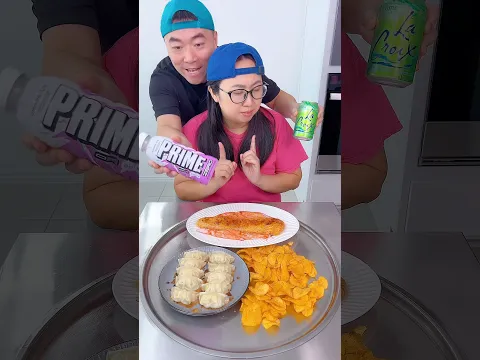 Dumplings Random bites challenge！😋 #funny by Ethan Funny Family