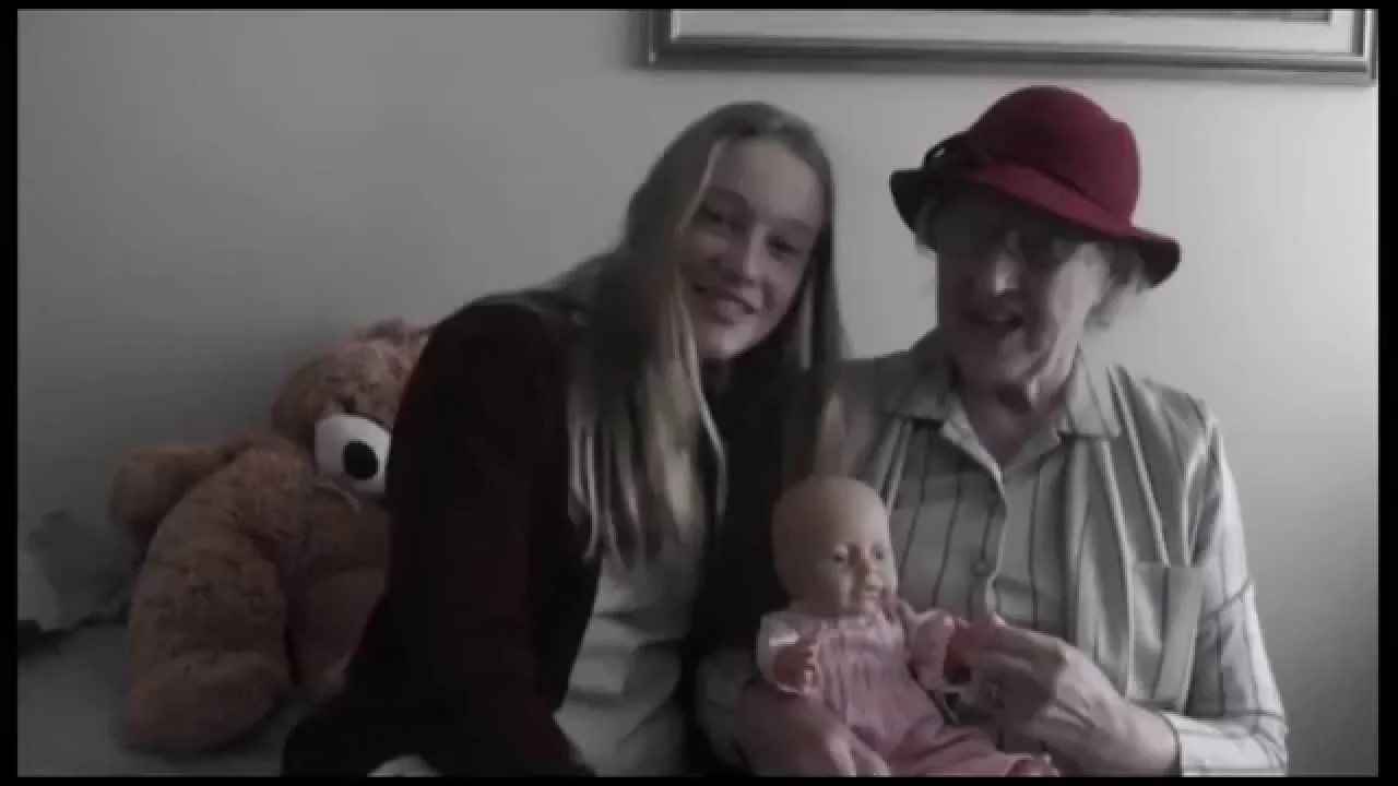 53,000 (2015) — film still