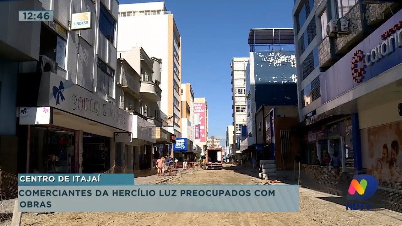 Comerciantes da rua Hercílio Luz preocupados com obras