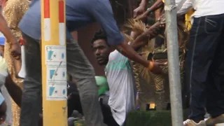 lagos yahoo boy run mad in public