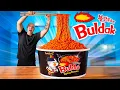 Ik maakte een gigantische buldak van 100 pond (instant noedels)