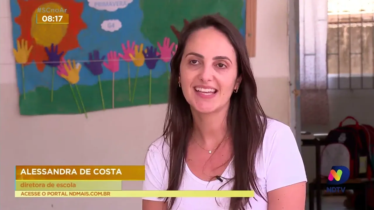 Aos 45 anos, Roseli deixou de lado a vida de auxiliar e voltou a estudar para se tornar professora