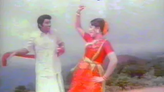 sivappukallu mookuthi ellorum nallavare