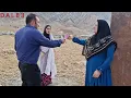 Amir helps Siavash marry Kowsar; will he succeed?