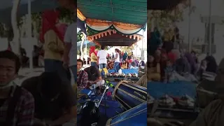 Download Ibu Ibu nyawer acara sedekah bumi  KALILA LARAS MP3