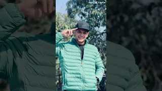 وأنا ماسك غربالي وبهزو قام وقع منو اللي بعزو   دندنها