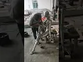 Lagu Metal robot doll sculpture polishing video