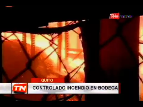 Controlado incendio en bodega