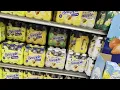 New York neighborhood grocery shop