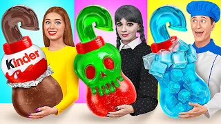 Wednesday مقابل جدتي في تحدي تحضير الطعام المأجورون المطبخ رهيبة Mega DO Challenge 