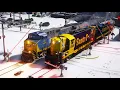 Lagu Railfanning at a Railroad Crossing in Snow Weather! - Grand Theft Auto 5