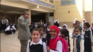 بالورد والحلوى.. أيتام مدارس ورياض ’’ممثلية السيستاني’’ تحتفي بأقمار شعبان