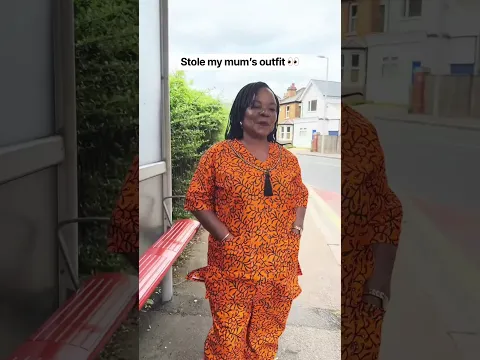 I stole my mum’s outfit 👀