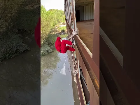 Money Heist Vs Police 26.0 #moneyheist  #parkour #police #shorts